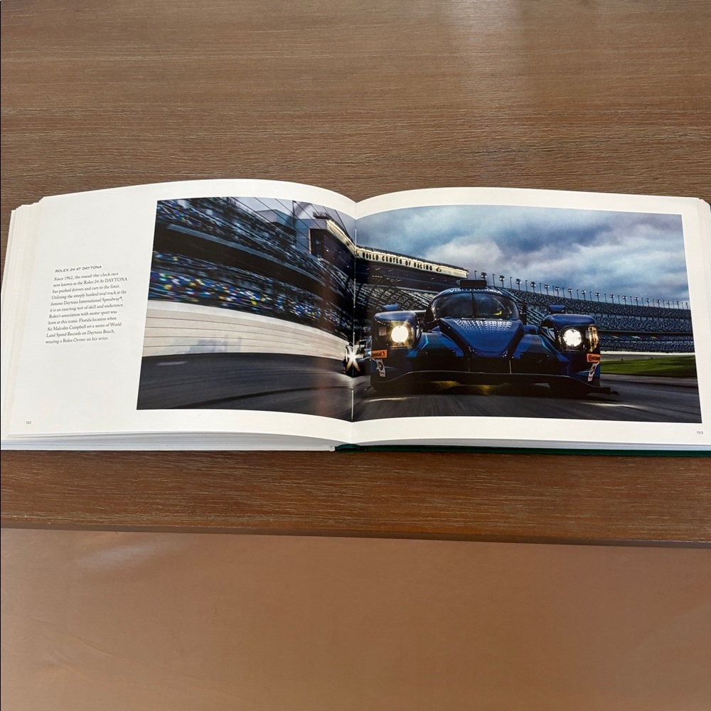 Rolex Coffee Table Book - NEW 2021-2022 - Picture 5 of 6